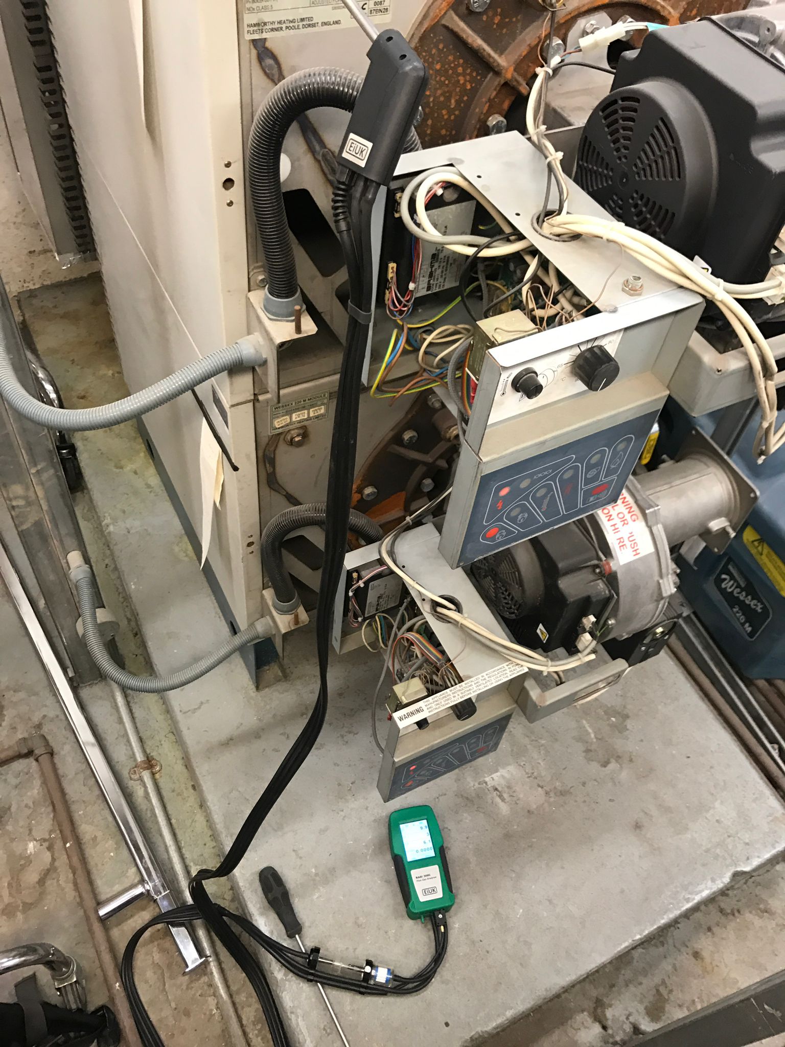 gas safe registered engineer near me East Dulwich, SE22